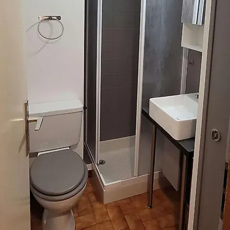 Renove De 26m² A Pour 4 Personnes - Fr-1-458-116